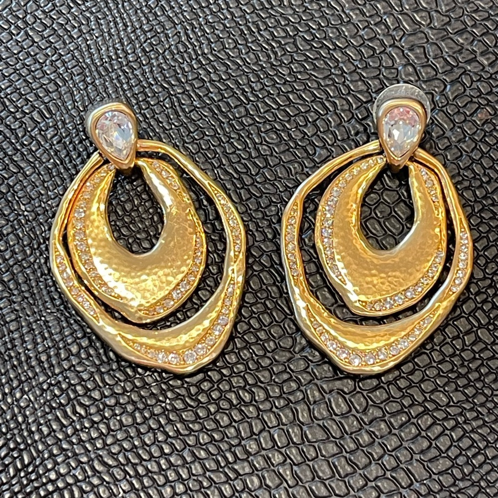 Elegant Gold-Tone Teardrop Earrings